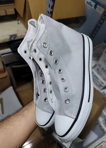 Converse Gri Yüksek Tabanlı Günlük Sneakers