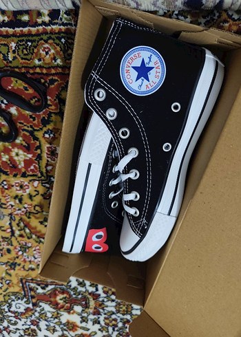 38 Beden Renkli Baskılı Siyah Yüksek Top Sneakers