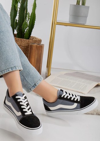 Gri Bağcıklı Denim Kadın Spor Ayakkabı