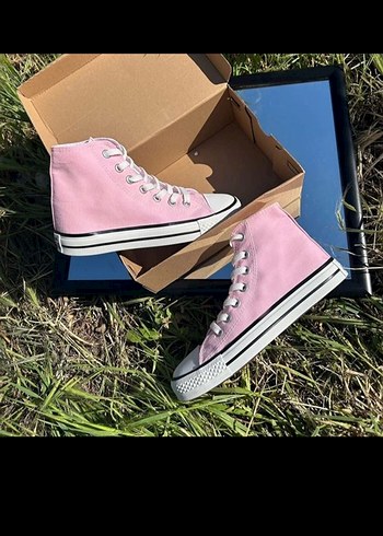Converse Pembe Düz Tabanlı Kadın Spor Ayakkabı