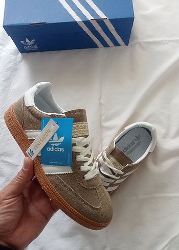 36 Beden Adidas Bej Kadın Spor Ayakkabı