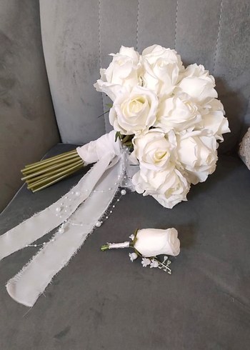 Islak Gül Beyaz Gelin Buketi - Görsel 2