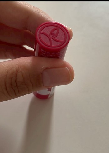 Yves Rocher Yves Rocher Koyu Kırmızı lip balm