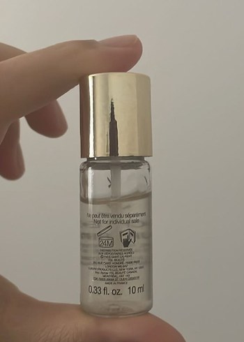 Yves Saint Laurent makyaj bazı - Görsel 2