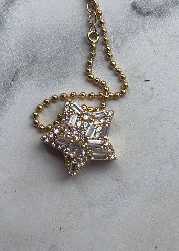 Altın Renk Zincirli Yıldız Kolye - Görsel 2