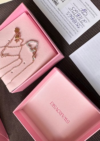 Beden pembe Renk Swarovski Mini Zincir Detaylı Pembe Kolye