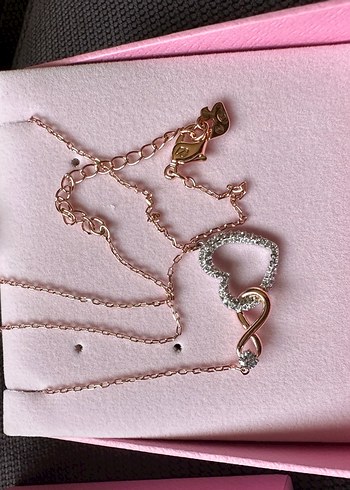 Swarovski Mini Zincir Detaylı Pembe Kolye - Görsel 3