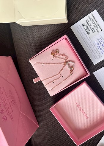 Swarovski Mini Zincir Detaylı Pembe Kolye - Görsel 6