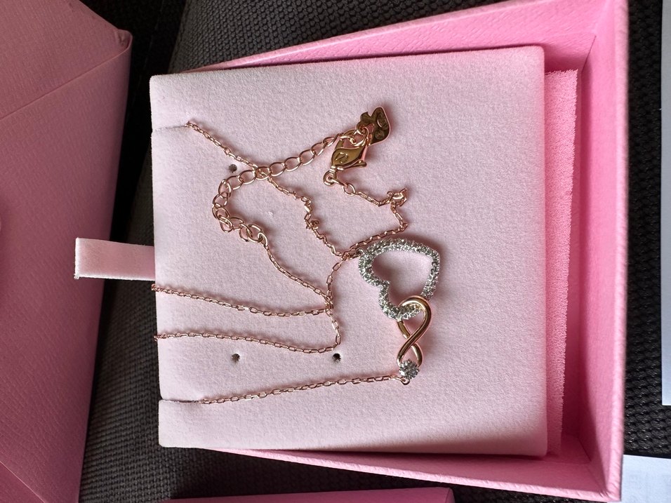 Swarovski Mini Zincir Detaylı Pembe Kolye - Görsel 4