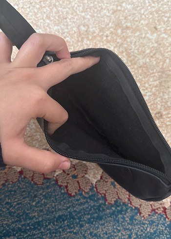 Siyah Deri Fermuarlı Minimalist Kadın Çanta - Görsel 2