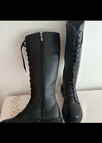 Deri Fermuarlı Dizüstü Siyah Stiletto Çizme