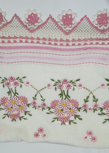 Pembe Nakışlı Bohem havlu