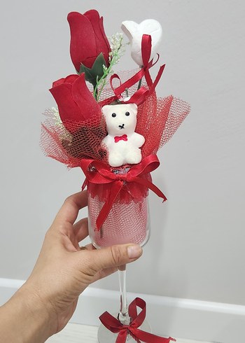 Kırmızı Peluş Ayıcık ve Gül Aranjmanı - Görsel 2
