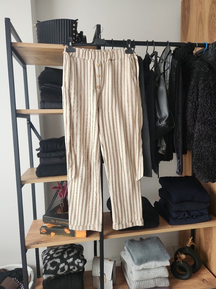 Bej Çizgili Düğmeli Pantolon - Görsel 2