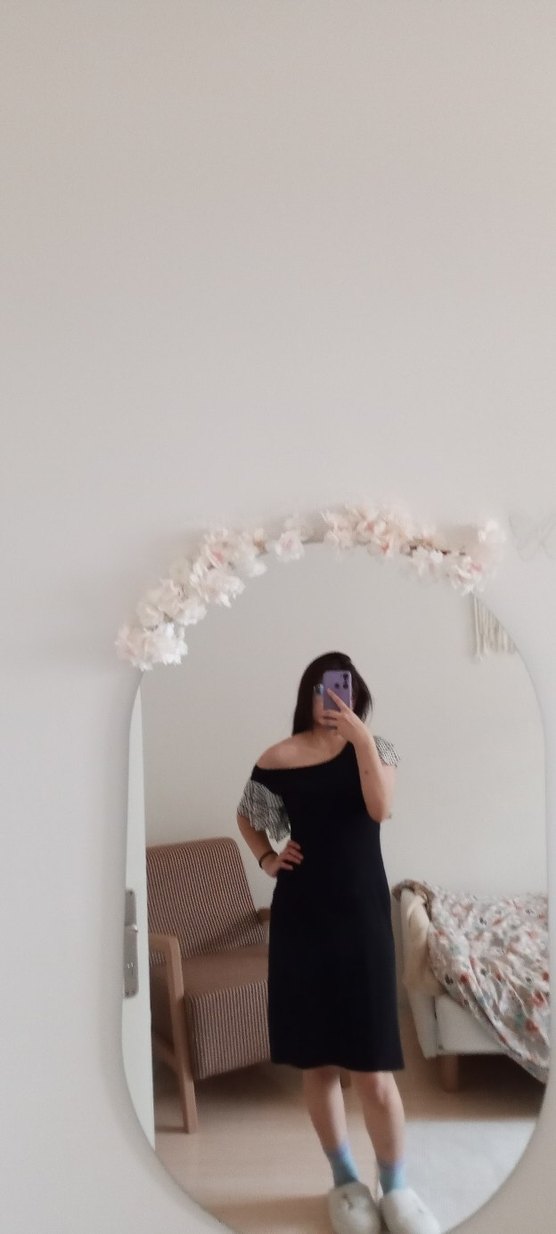 V Yaka Siyah Kadın Günlük Elbise - Görsel 3