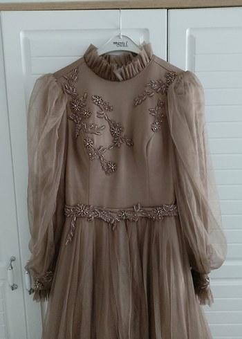 Uzun Kollu Bej Vintage Abiye Elbise - Görsel 3