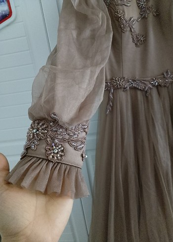 Uzun Kollu Bej Vintage Abiye Elbise - Görsel 2