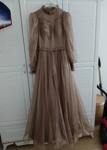 Uzun Kollu Bej Vintage Abiye Elbise - Görsel 4