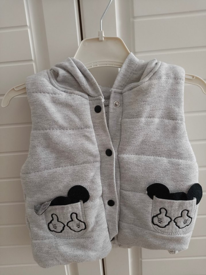 Kapüşonlu Erkek Çocuk Triko Yelek - Görsel 4