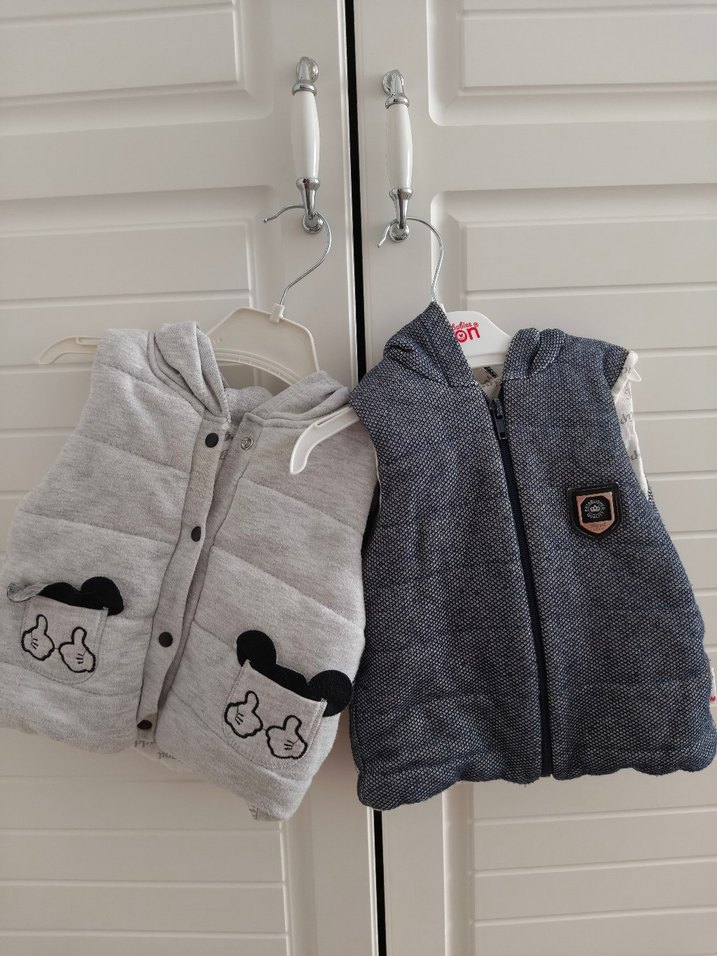 Kapüşonlu Erkek Çocuk Triko Yelek - Görsel 5