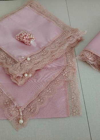 Pembe İşlemeli masa örtüsü - Görsel 3