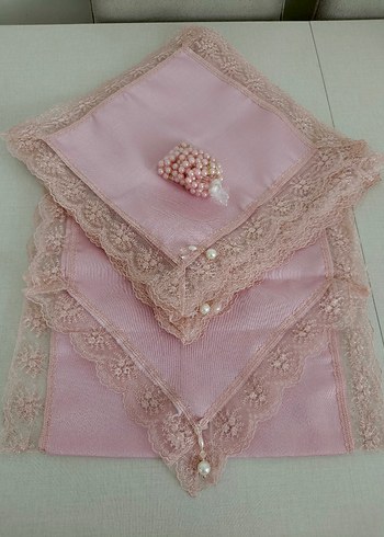 Pembe İşlemeli masa örtüsü - Görsel 4