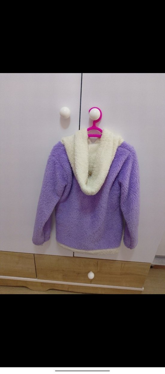 Kapüşonlu Mor Peluş Kız Ceketi - Görsel 2