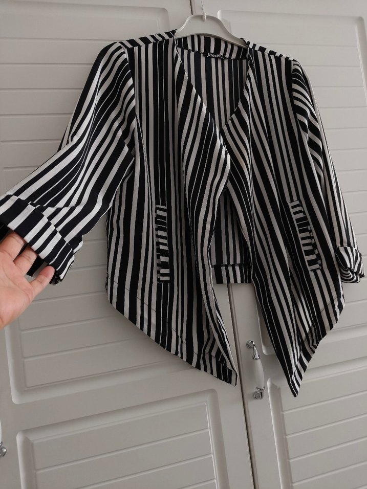 Kadın Siyah-Gri Çizgili Pilili Blazer Ceket - Görsel 2