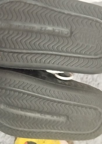 Kız Çocuk Renkli Baskılı Kaydırmaz Terlik - Görsel 2