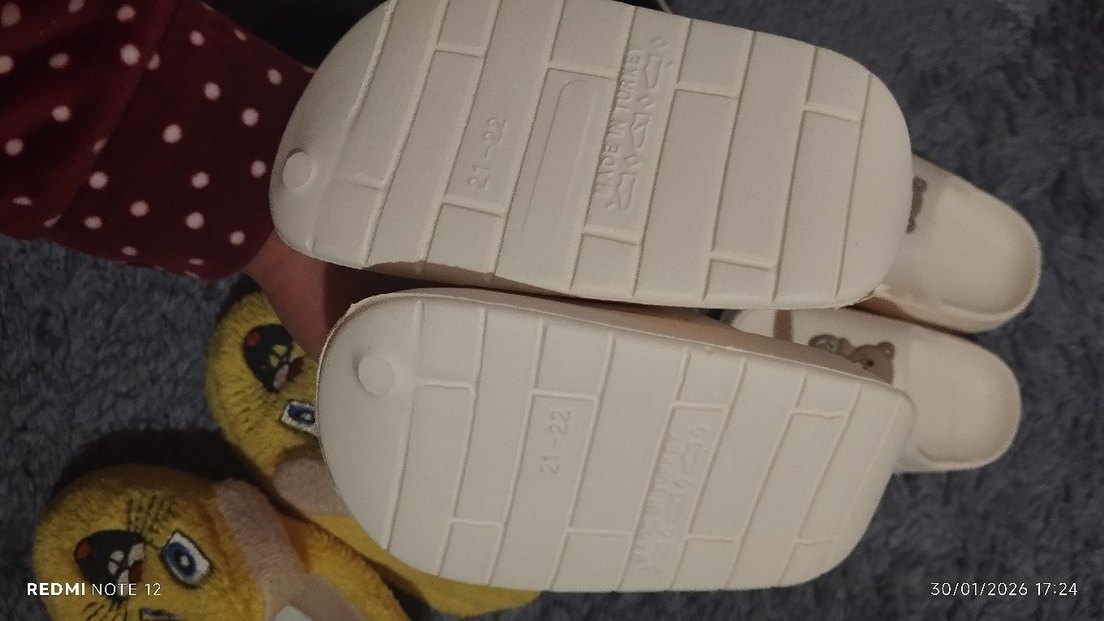 Kız Çocuk Renkli Baskılı Kaydırmaz Terlik - Görsel 5