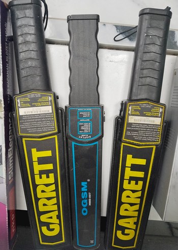 Garrett El Tipi Metal Dedektörleri Mavi ve Siyah