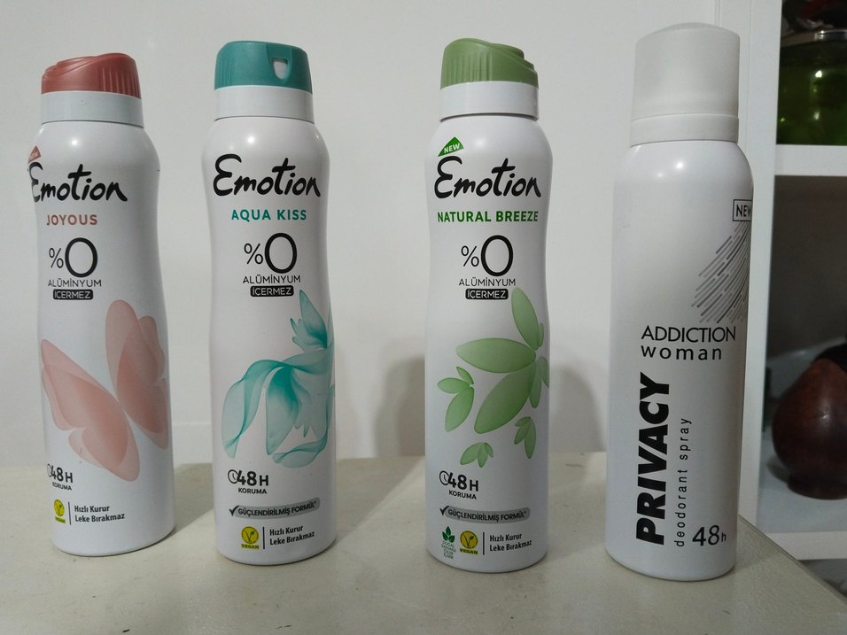 Emotion Kadın Deodorant Aqua Kiss ve Natural Breeze - Görsel 2