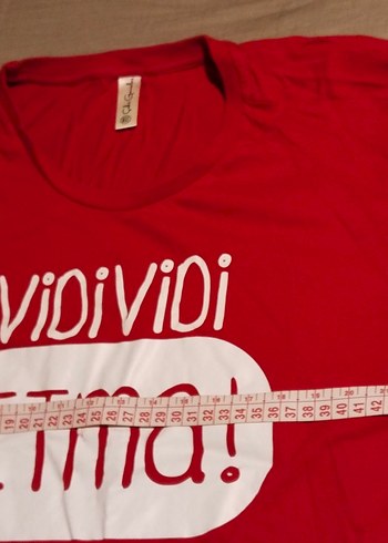 Kırmızı Baskılı Kısa Kollu Tişört - Görsel 4