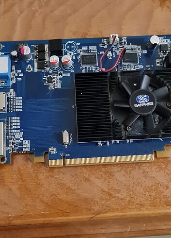 Amd sapphire hd 4670 1 gb ekran kartı