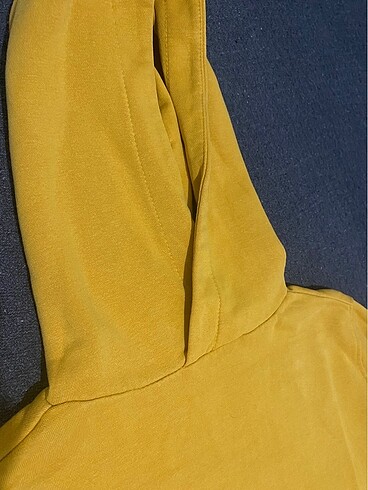 13-14 Yaş Beden sarı Renk Zara sweatshirt