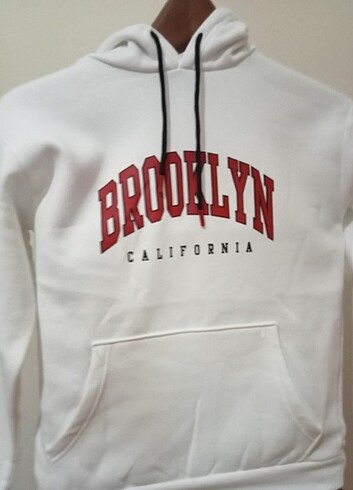 Diğer Erkek sweatshirt bedenleri vardir