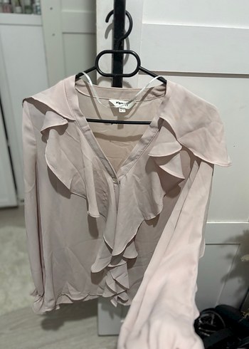 Pudra Fırfırlı V Yakalı Keten Bluz - Görsel 4