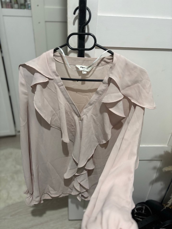 Pudra Fırfırlı V Yakalı Keten Bluz - Görsel 4