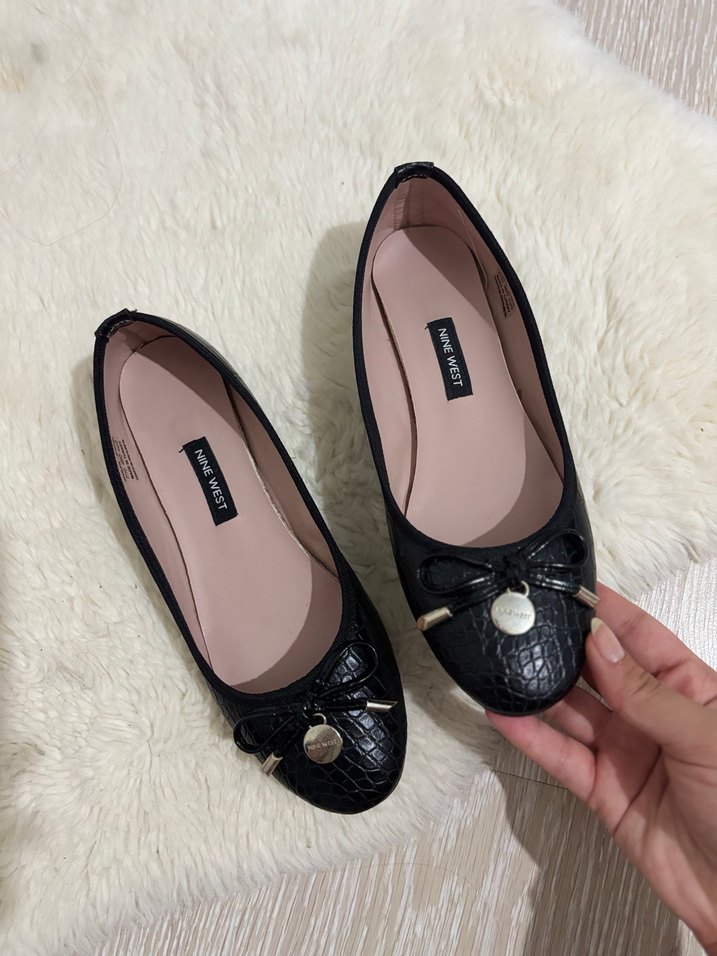 Nine West Siyah Yılan Desenli Kadın Ayakkabı - Görsel 4