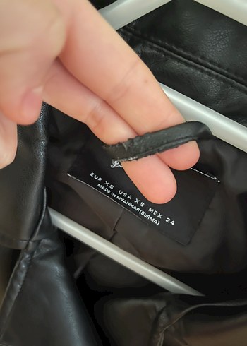 xs Beden siyah Renk Stradivarius Siyah Kemerli Biker Deri Ceket