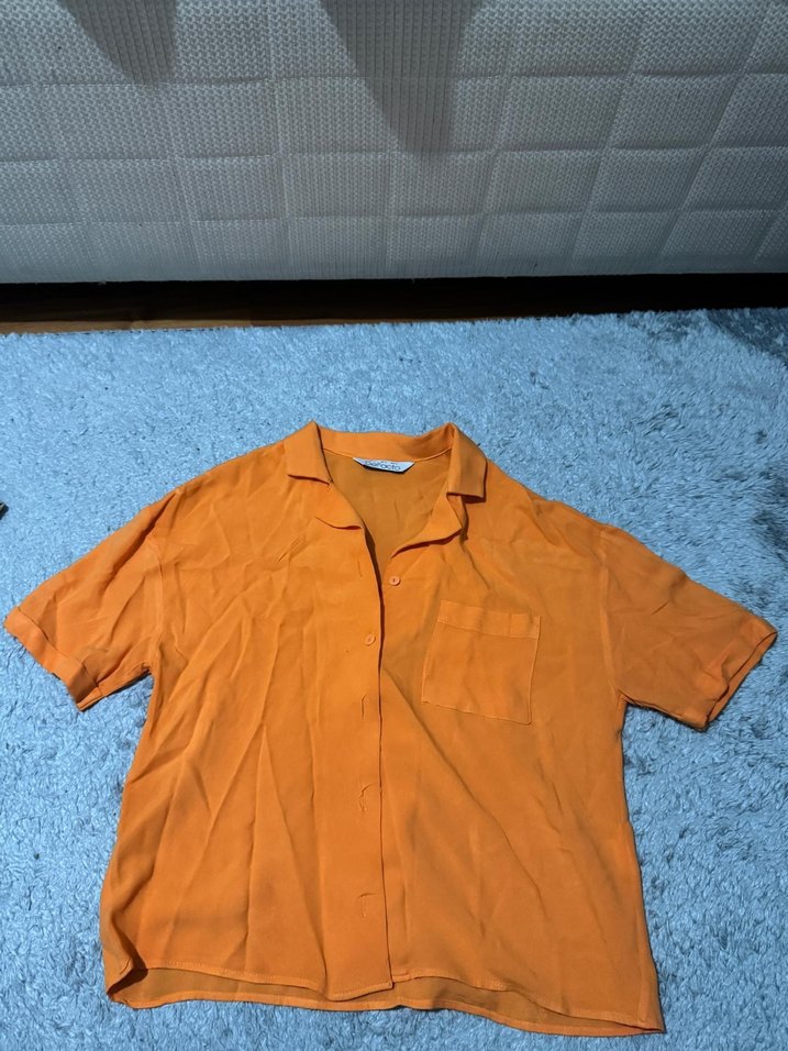 Turuncu Düğmeli Kısa Kollu Keten Gömlek - Görsel 2