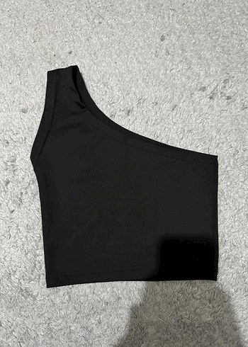 Kolsuz Siyah Crop Top - Görsel 3