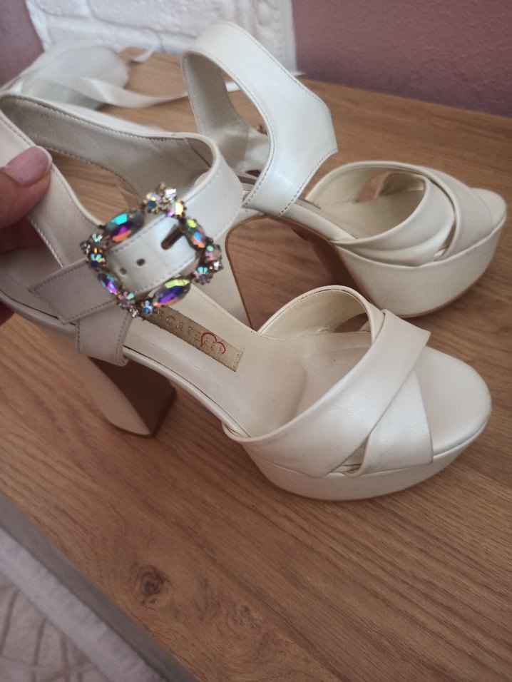 Gelin Beyaz Platform Topuklu Kadın Ayakkabı - Görsel 4