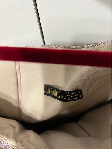 3 çeşit kol şekliyle kullanabileceğiniz çok şık uzun abiye - Görsel 6