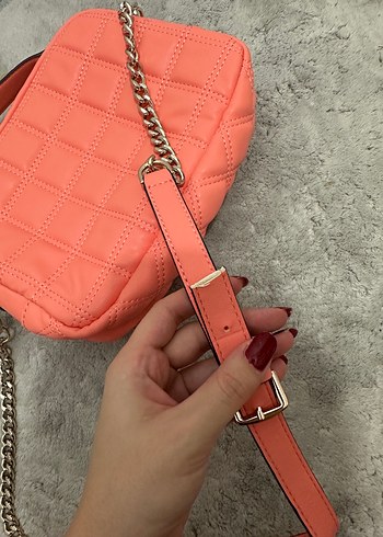 Beden pembe Renk Guess Pembe Kareli Kadın Omuz Çantası