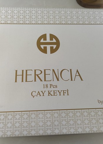 Beyaz Tabak ve Siyah Çay Bardağı Seti Çay takımı - Görsel 4