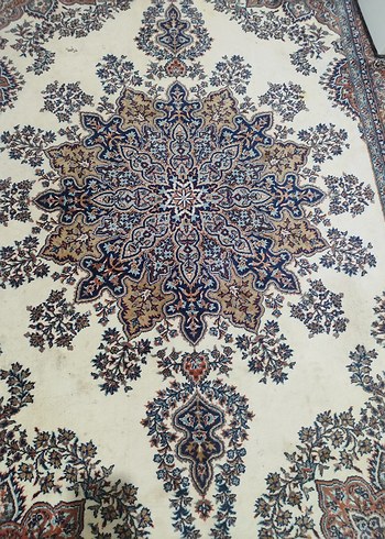 Klasik Desenli Çok Renkli Halı - Görsel 3