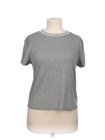 Koton T-shirt %70 İndirimli.