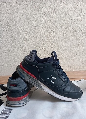 Kinetix erkek spor ayakkabısı (42)