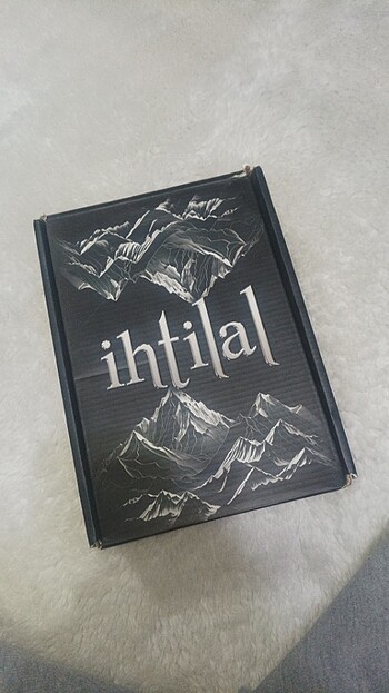 IHTILAL BINNUR SAFAK NIGIZ KUTULU/AYRACLİ